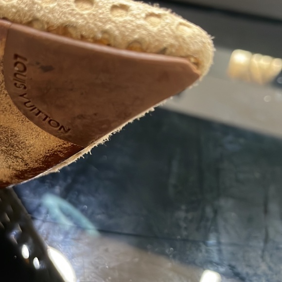 - Louis Vuitton (Preowned) “Eyeline” beige heels with suede mesh finis… - Picture 8 of 13